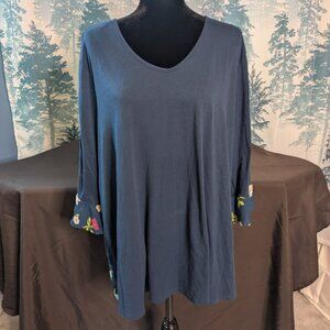 Terra & Sky Navy Floral Lace-Up Back Tunic – Size 1X